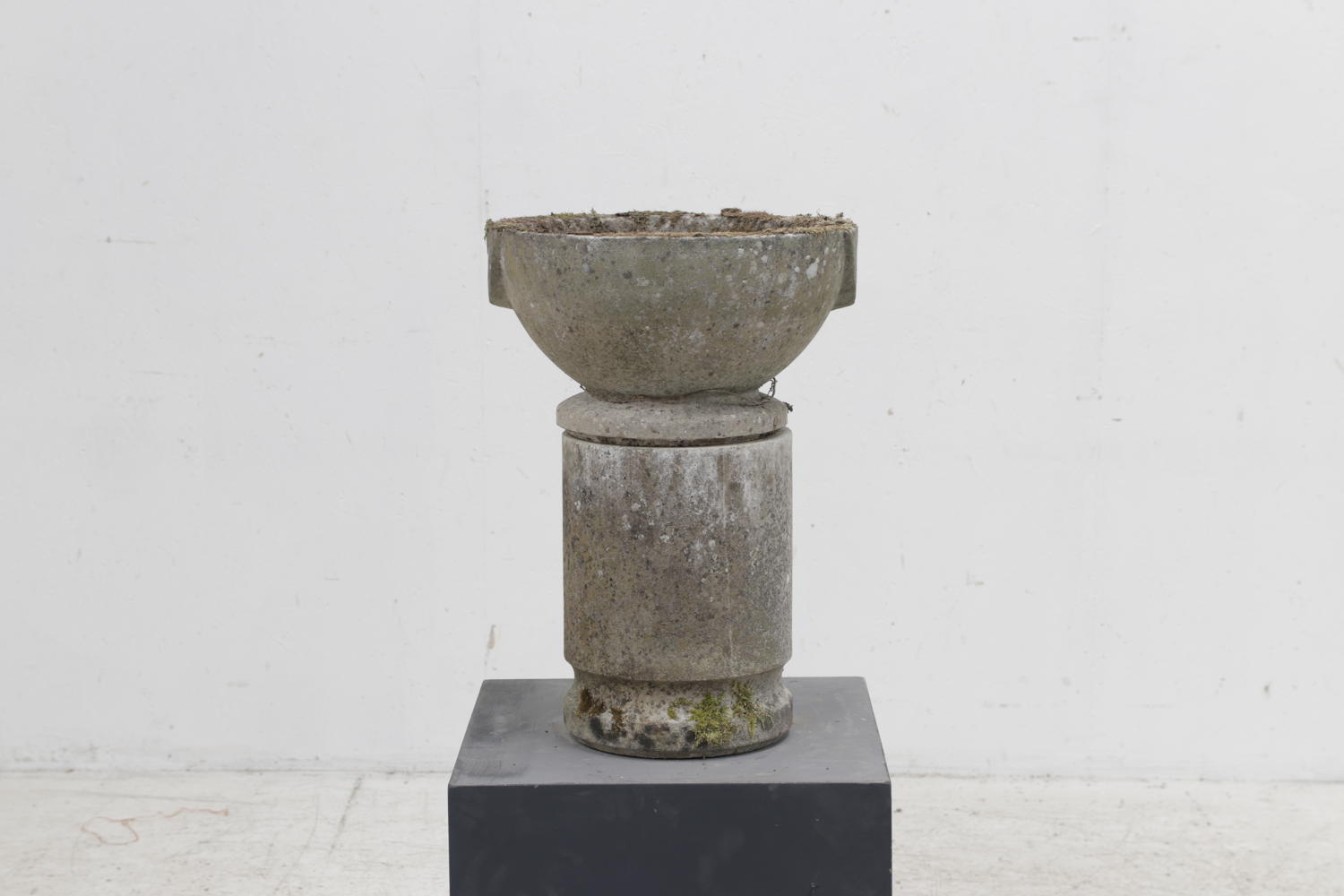 English Composite Stone Mofar Shape Urn on Stand