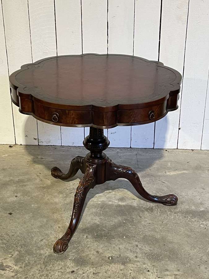 A 20th century English mahogany Chippendale style side table circ1930